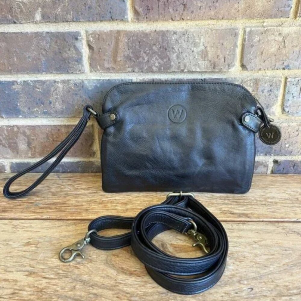 Wanderers Travel Co. The Venetian Grande Passport Crossbody Purse Black Leather
